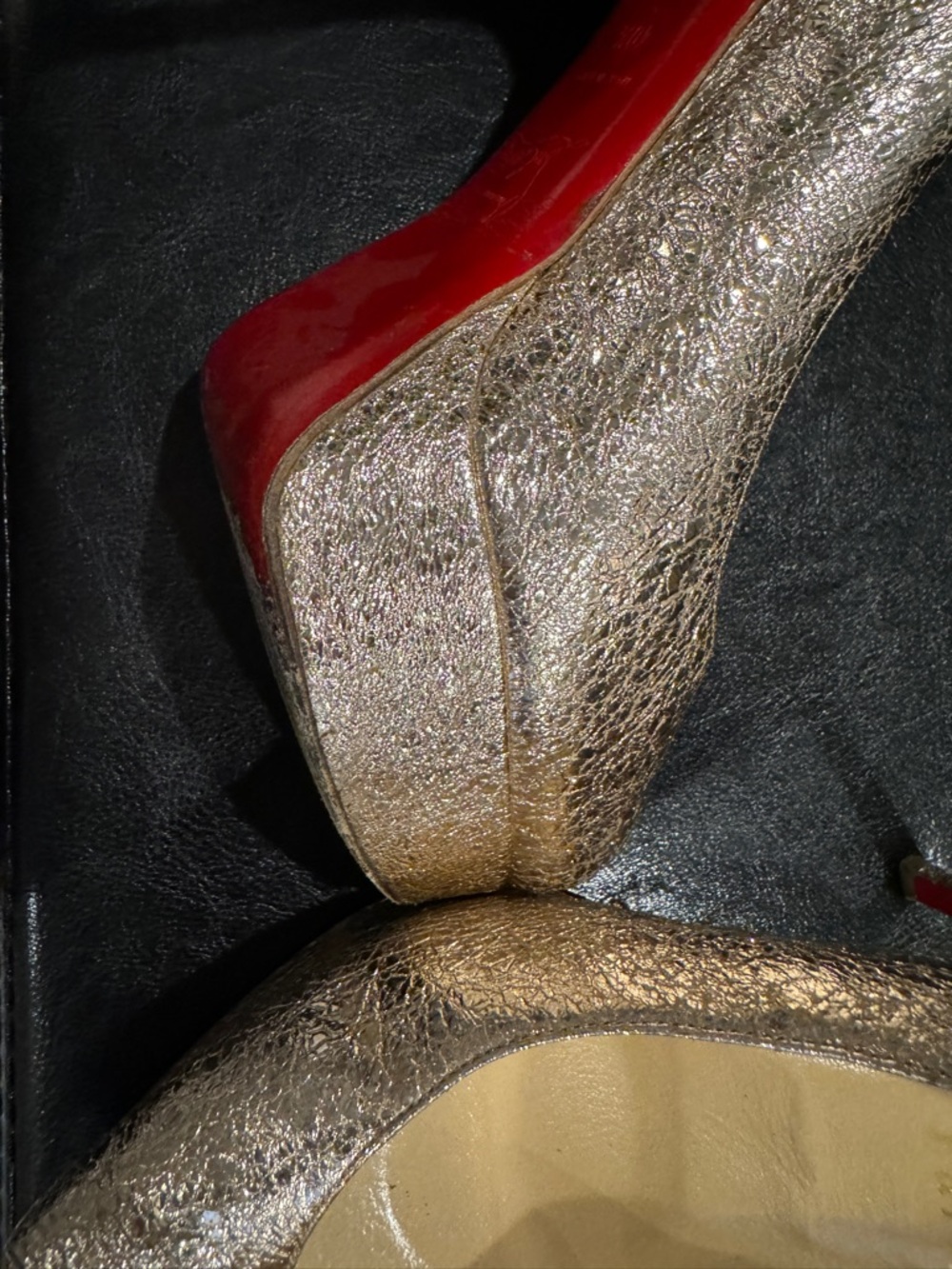 🪩✨ Christian Louboutin Metallic Rose Gold Peep-Toe Platform Pump with Red Sole - Picture 3 of 13